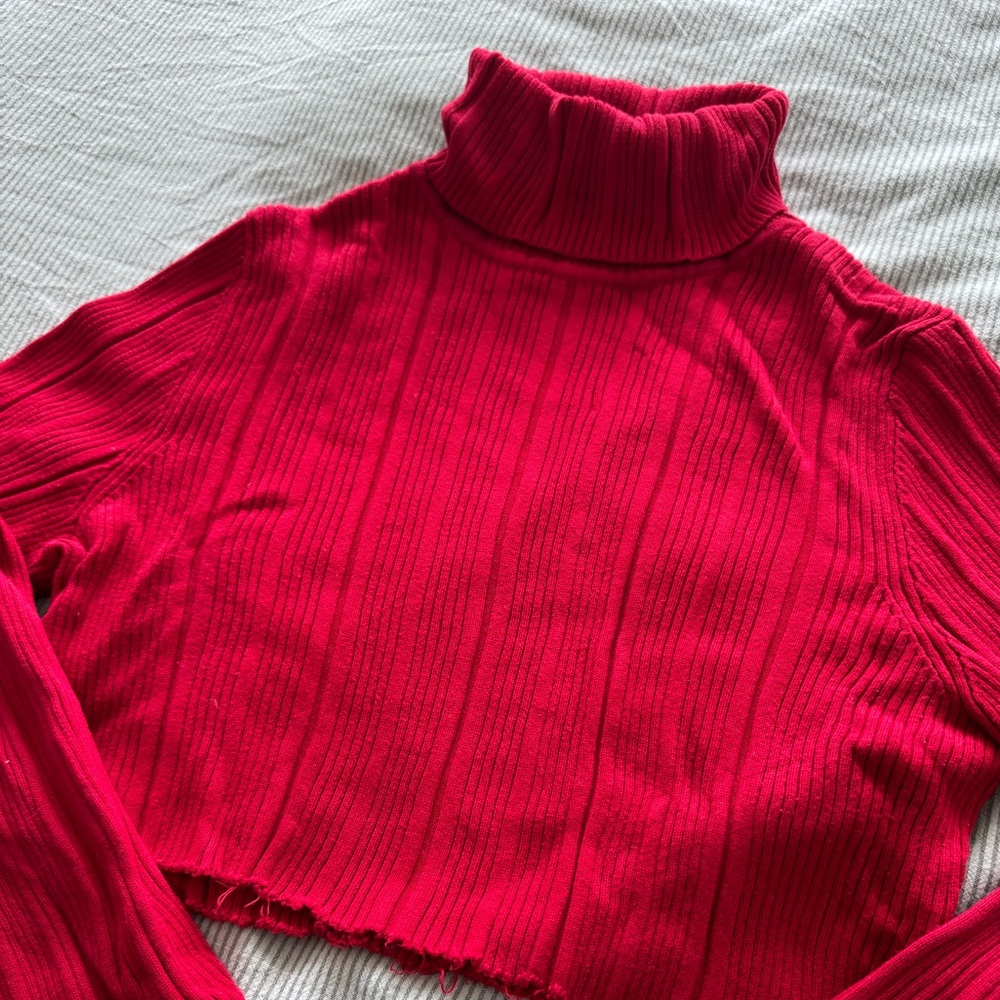 Vintage Liz Claiborne cropped red knit turtleneck